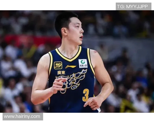 广东季后赛阵容揭晓胡明轩领衔五后卫中锋莫兰德搭档2米26巨人